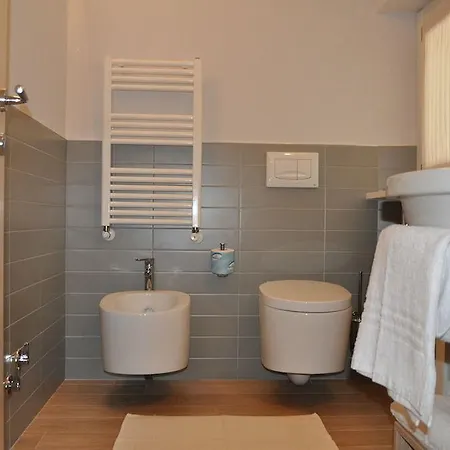 Hotel Villacollevisso Visso